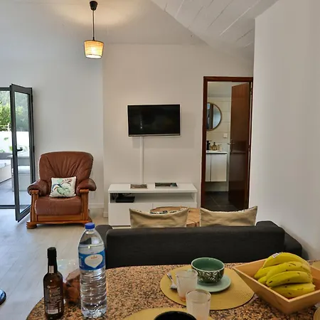 Sebastian's * São Vicente