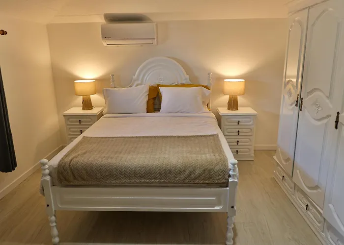 Sebastian's * São Vicente