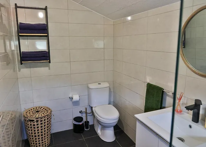 Sebastian's * São Vicente